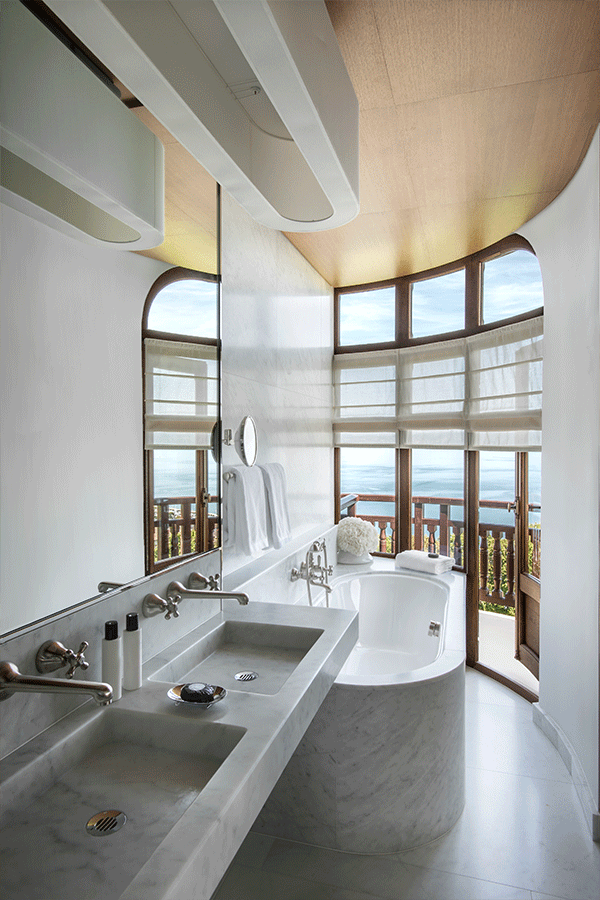 luxury bathroom accessories